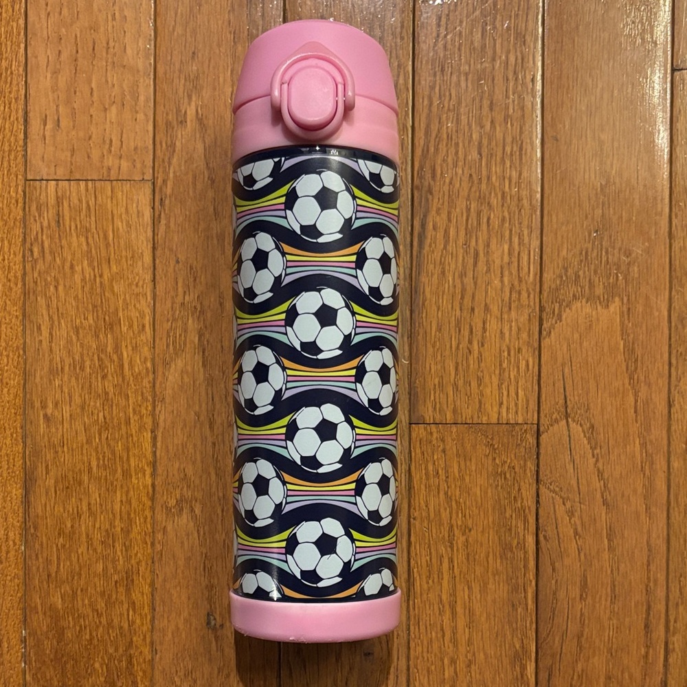Nwot. Pottery Barn Kids Pink and Navy Soccer Water Bottle